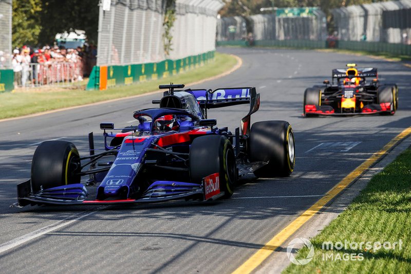 Daniil Kvyat, Toro Rosso STR14, Pierre Gasly, Red Bull Racing RB15