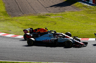 Kevin Magnussen, Haas F1 Team VF-18, voor Daniel Ricciardo, Red Bull Racing RB14