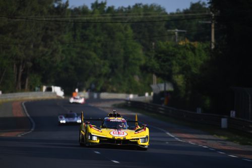 #83 AF Corse Ferrari 499P: Robert Kubica, Yifei Ye, Philip Hanson
