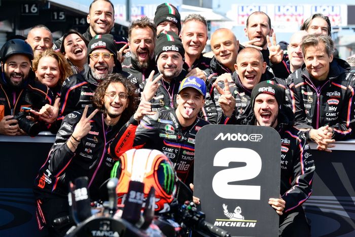 Марко Безсекки, Aprilia Racing