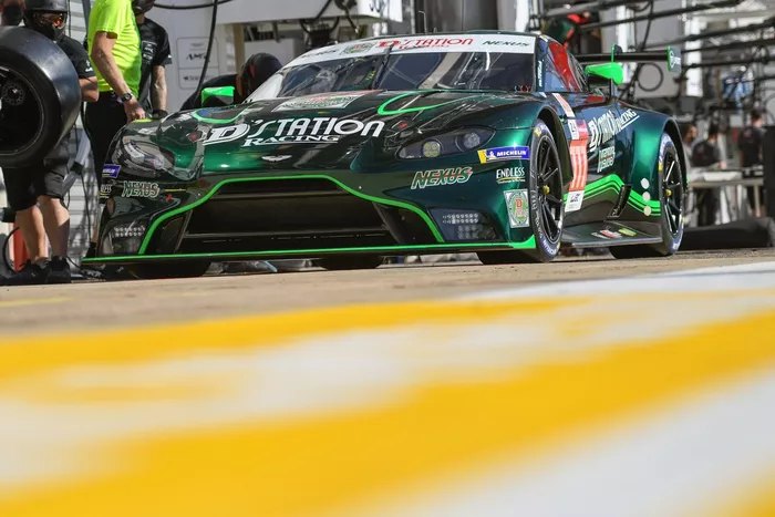 #777 D'Station Racing Aston Martin Vantage AMR LMGTE Am, Satoshi Hoshino, Tomonobu Fujii, Andrew Watson
