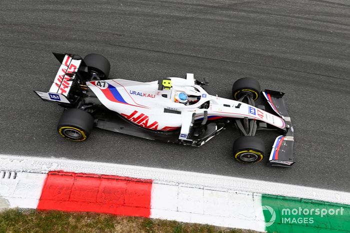 Mick Schumacher, Haas VF-21
