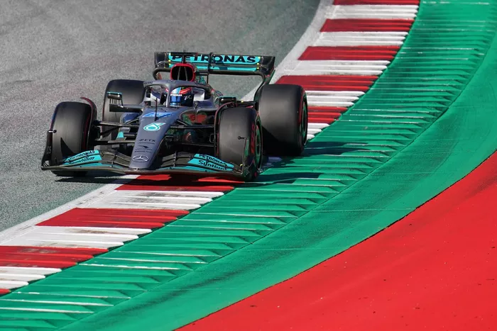 George Russell, Mercedes W13