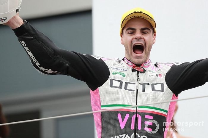 Podio: ganador Romano Fenati, Team O