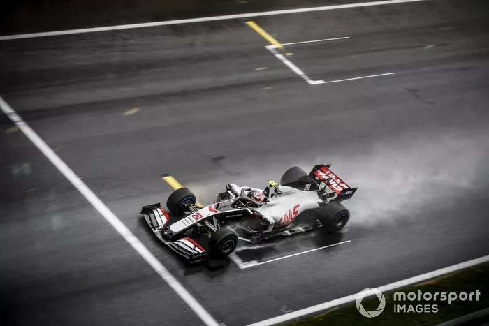 Kevin Magnussen, Haas VF-20 
