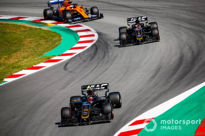 Kevin Magnussen, Haas F1 Team VF-19 Romain Grosjean, Haas F1 Team VF-19 y Carlos Sainz Jr., McLaren MCL34 