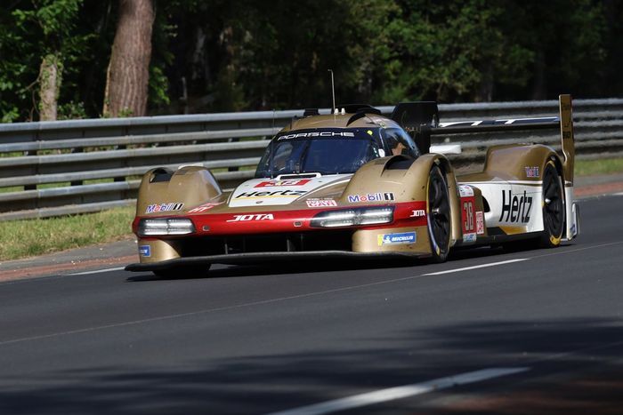 #38 Hertz Team Jota Porsche 963 de Oliver Rasmussen, Philip Hanson, Jenson Button