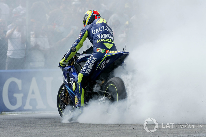 Переможець гонки Валентино Россі, Yamaha Factory Racing