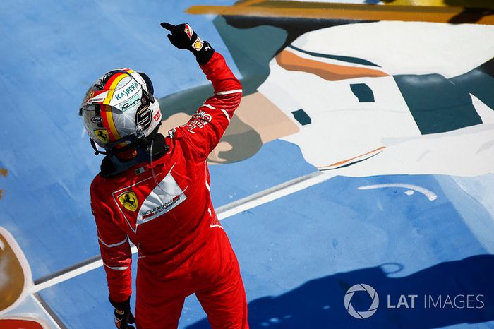 Ganador de la carrera Sebastian Vettel, Ferrari