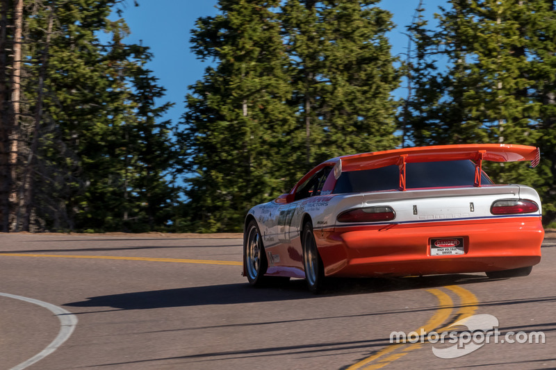 #27 Chevrolet Camaro: Стів Гоеглайн