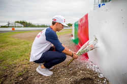 Pierre Gasly homenageia Jules Bianchi