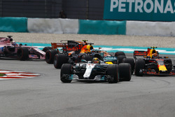 Lewis Hamilton, Mercedes AMG F1 W08, Max Verstappen, Red Bull Racing RB13, Daniel Ricciardo, Red Bull Racing RB13, Stoffel Vandoorne, McLaren MCL32, Sergio Perez, Sahara Force India F1 VJM10, at the start
