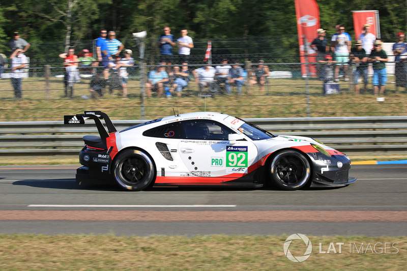 38. №92 Porsche Team Porsche 911 RSR: Микаэль Кристенсен, Кевин Эстре, Дирк Вернер