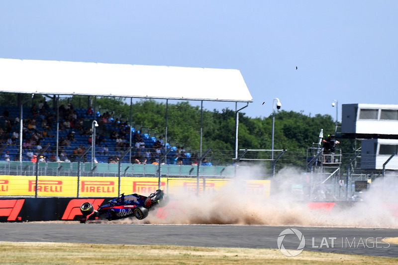 Crash of Brendon Hartley, Scuderia Toro Rosso STR13