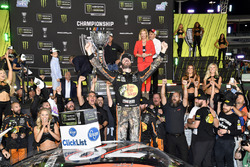2017 champion Martin Truex Jr., Furniture Row Racing Toyota