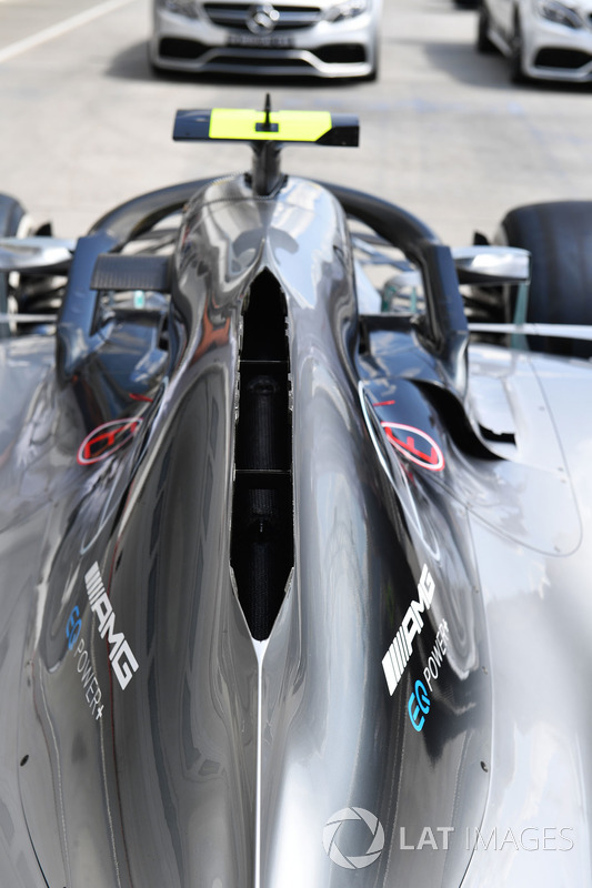 Mercedes-AMG F1 W09 motorkap detail