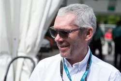 Dr.Martin Leach