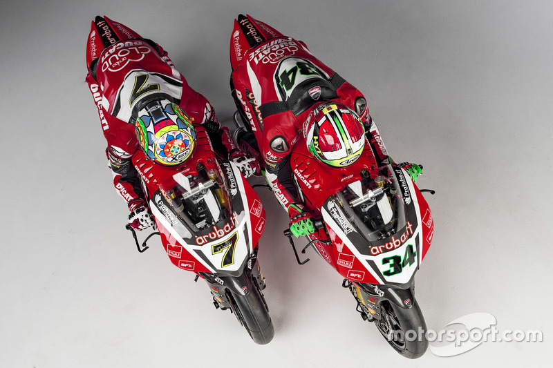 Davide Giuliano, Team Aruba.it y Chaz Davies, Team Aruba.it