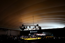 Carlos Ghosn, Renault President, Jolyon Palmer, Renault F1 RS.16 driver Renault Sport F1 team, Esteban Ocon, Renault F1 RS.16 test driver Renault Sport F1 team, Kevin Magnussen, Renault F1 RS.16 driver Renault Sport F1 team