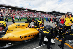 Кевин Магнуссен, Renault Sport F1 Team RS16 на стартовой решетке