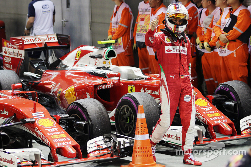 Sebastian Vettel, Ferrari SF16-H in parc ferme