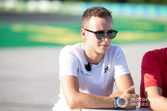 Em 2016, Hubert deu mais um passo e foi para a Fórmula 3 europeia. 