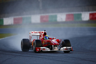 Felipe Massa, fa un giro dimostrativo con una Ferrari F1