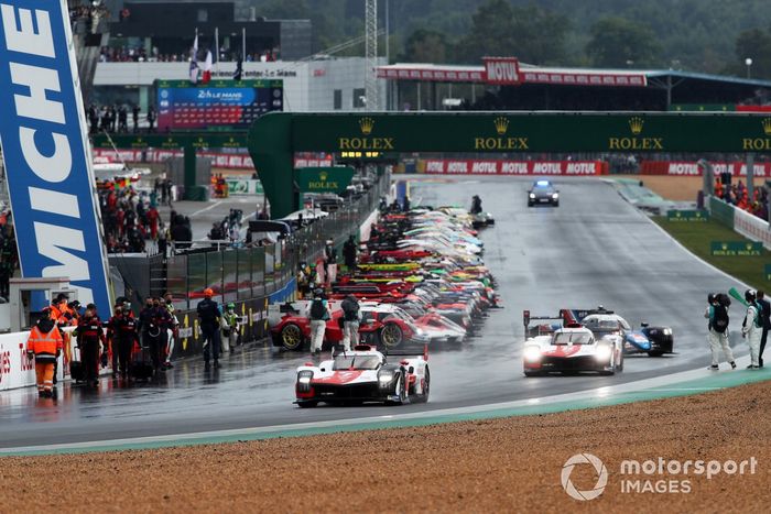 #7 Toyota Gazoo Racing Toyota GR010 - Hybrid Hypercar, Mike Conway, Kamui Kobayashi, José María López 