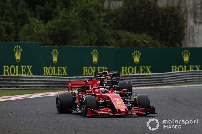 Sebastian Vettel, Ferrari SF1000, Alex Albon, Red Bull Racing RB16