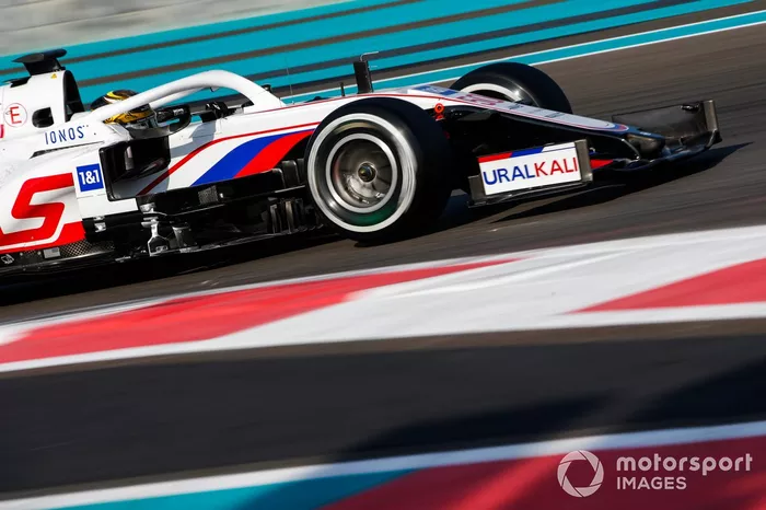 Robert Shwartzman, Haas VF-21 
