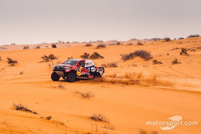 #301 Toyota Gazoo Racing: Nasser Al-Attiyah, Matthieu Baumel