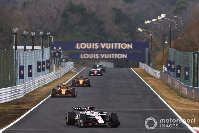 Lando Norris, McLaren, Oscar Piastri, McLaren, Max Verstappen, Red Bull Racing