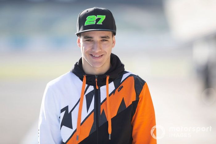 3º Iker Lecuona: 19 años, 10 meses y 11 días (debutará este 2019, con Tech3 KTM)