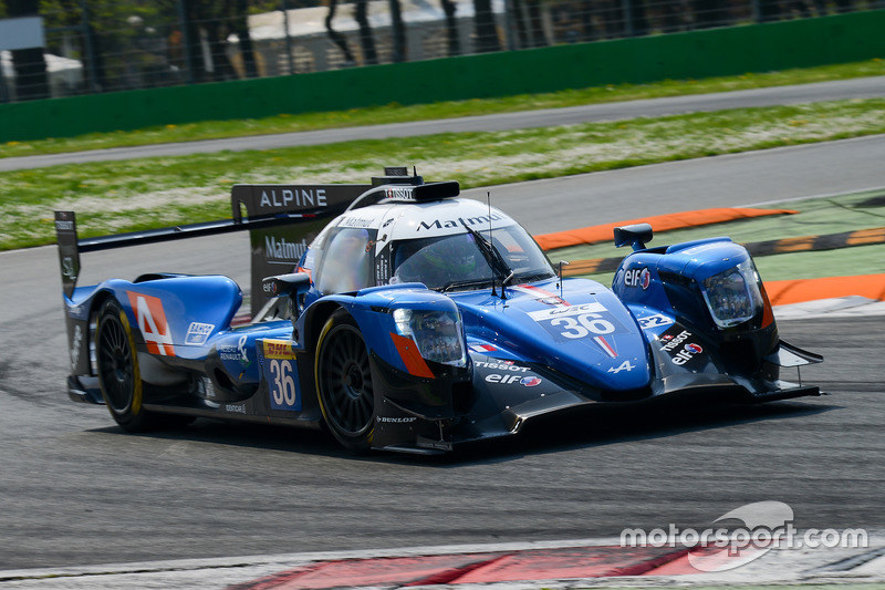 #36 Signatech Alpine A470 Gibson: Gustavo Menezes, Romain Dumas, Matt Rao