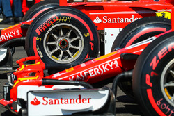 Pole: Sebastian Vettel, Ferrari, 2. Kimi Raikkonen, Ferrari