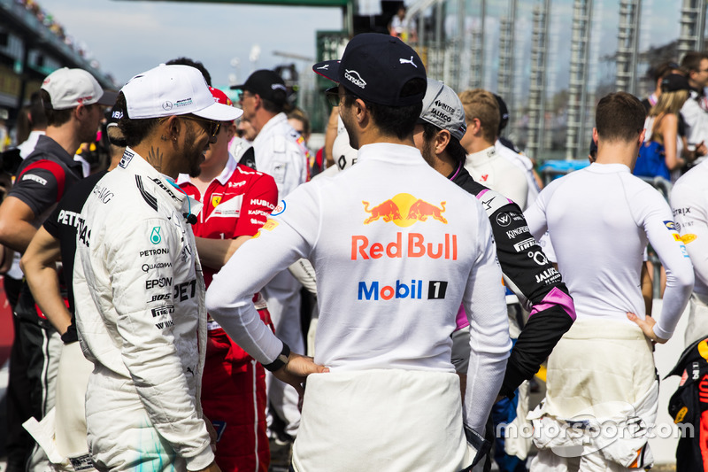 Lewis Hamilton, Mercedes AMG, Kimi Raikkonen, Ferrari, Daniel Ricciardo, Red Bull Racing, Sergio Pérez, Force India