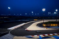 Valtteri Bottas, Mercedes F1 W08, Sebastian Vettel, Ferrari SF70H, Lewis Hamilton, Mercedes AMG F1 W