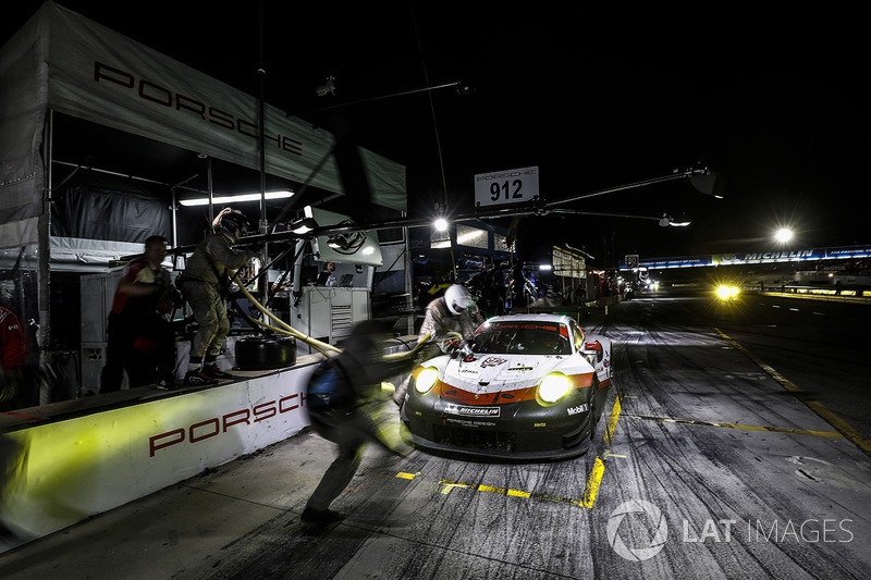 #912 Porsche Team North America Porsche 911 RSR: Gianmaria Bruni, Laurens Vanthoor, Earl Bamber