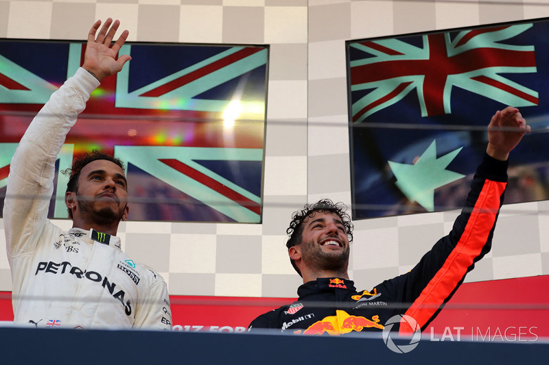 Race winner Lewis Hamilton, Mercedes AMG F1 and Daniel Ricciardo, Red Bull Racing celebrate on the podium