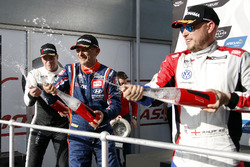Подіум: переможець перегонів Габріеле Тарквіні, BRC Racing Team Hyundai i30 N TCR, друге місце Тед Б