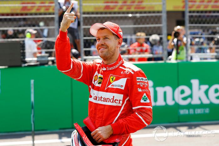 Sebastian Vettel, Ferrari, celebra la pole