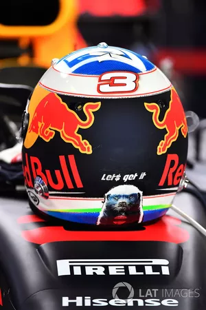 Casco de Daniel Ricciardo, Red Bull Racing