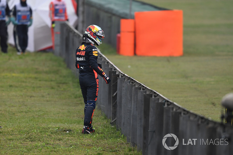 Daniel Ricciardo, Red Bull Racing à l'arrêt en piste