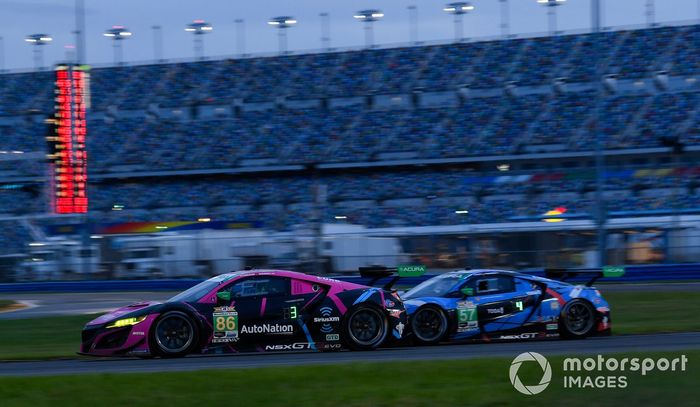 #86 Meyer Shank Racing w/Curb-Agajanian Acura NSX GT3, GTD: Mario Farnbacher, Matt McMurry, #57 Heinricher Racing w/MSR Curb-Agajanian Acura NSX GT3, GTD: Alvaro Parente, Misha Goikhberg  