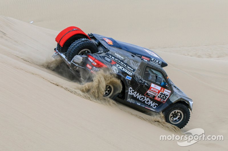 #335 Ssangyong: Оскар Фуертес, Дієго Вальєхо