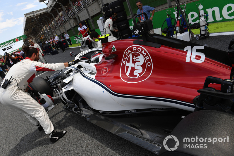 Charles Leclerc, Alfa Romeo Sauber C37 on the grid 