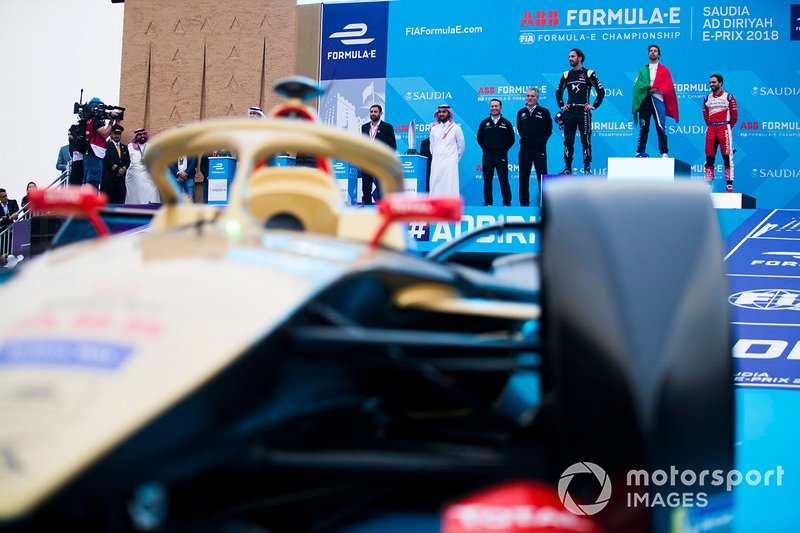 Podio: ganador Antonio Felix da Costa, BMW I Andretti Motorsports