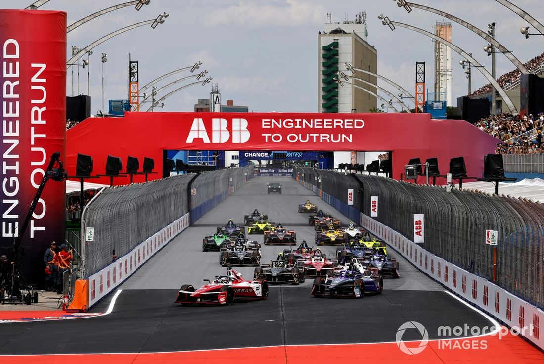 Oliver Rowland Equipo Nissan de Fórmula E Nissan e-4ORCE 05 Pascal Wehrlein Equipo TAG Heuer Porsche de Fórmula E Porsche 99X Electric Gen3, Maximilian Gunther DS Penske DS E-Tense FE