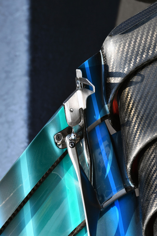 Mercedes AMG F1 W09, переднє антикрило