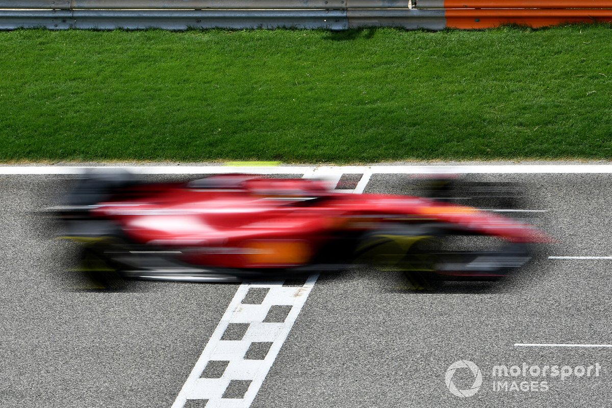 Perez, sabah bölümünde güncellenen RB18 ile en hızlısı! 4 Formula 1 Haberleri - F1 Puan Durumu Carlos Sainz Jr., Ferrari F1-75